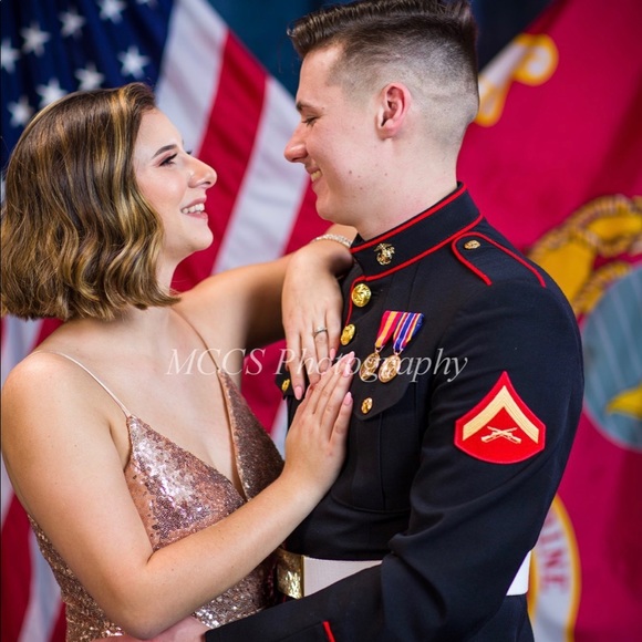 Meet your Posher, Cadence - Picture 4 of 5